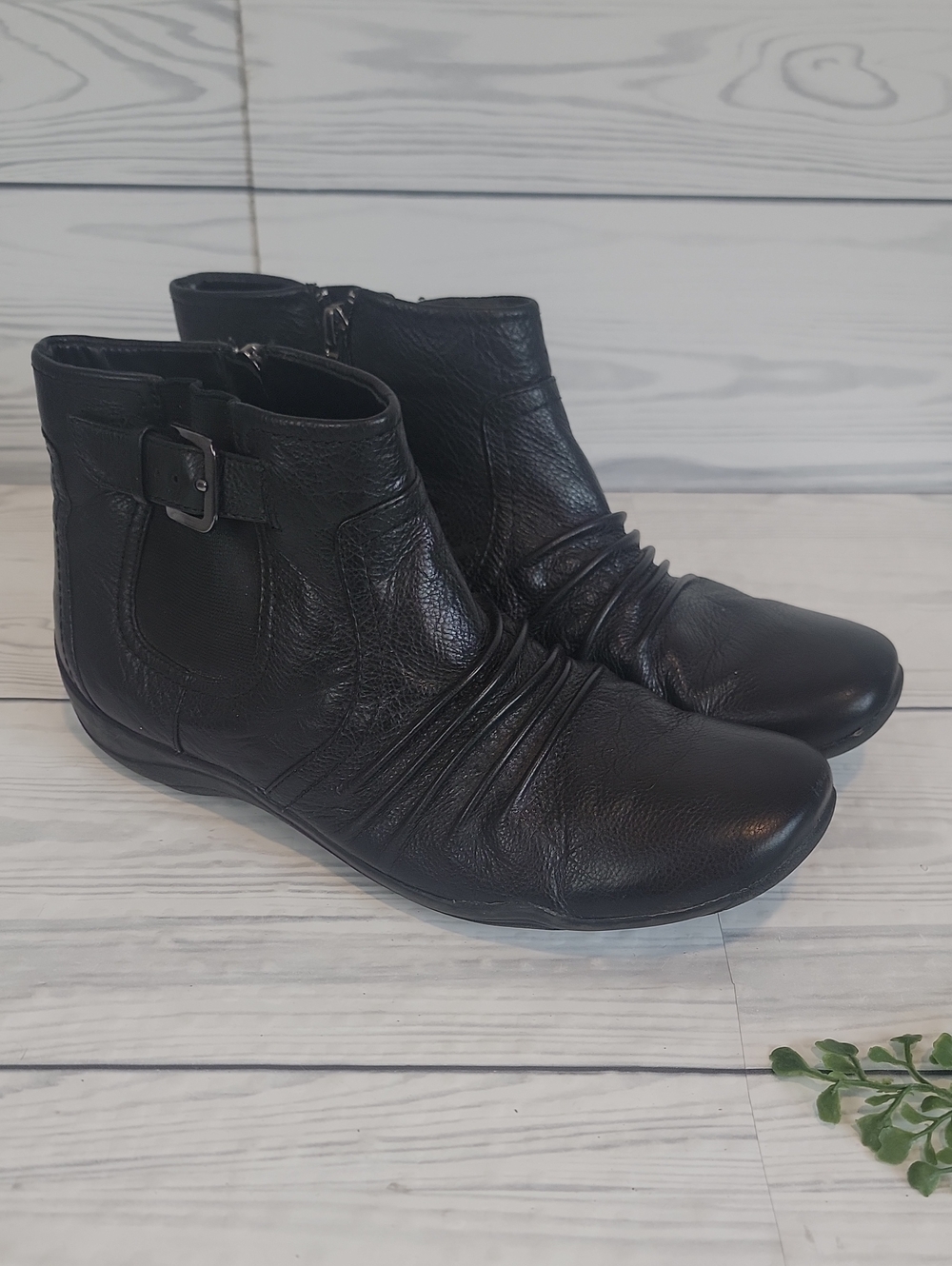 Clarks Kessa Pavillion Ankle Boots -Black Leather Zip & Buckle Design Womens 9.5